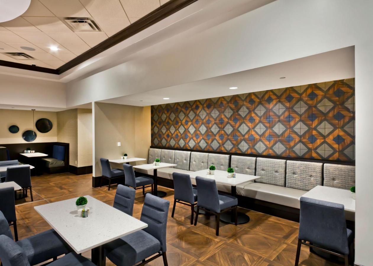 Riverside Casino & Golf Resort Bagian luar foto